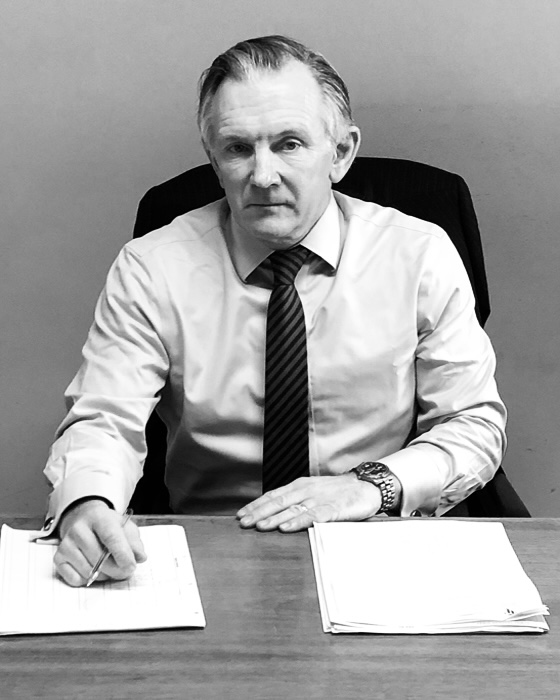 <h1><strong>Donal Hackett</strong></h1>